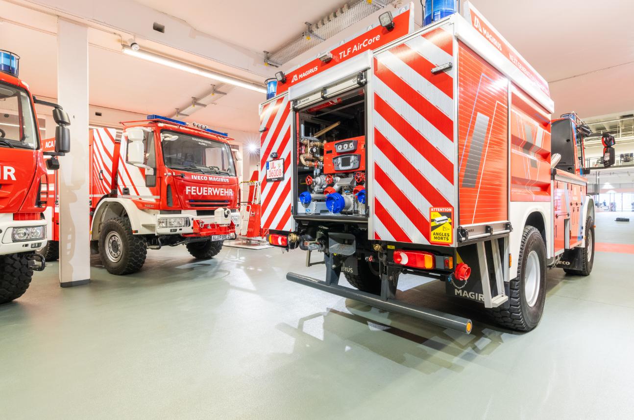 Feuerwehr-Einsatzfahrzeuge sichtbar machen